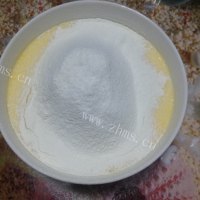 诱人的榴莲千层蛋糕做法图解3)