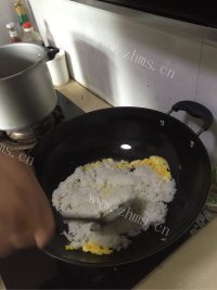 特下饭的蛋炒饭做法图解3)