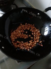 下酒菜香辣花生米做法图解8)