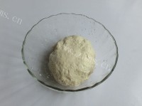 回味无穷的洋葱牛肉饼做法图解2)