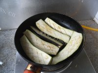 家常菜肉末烧茄子做法图解4)