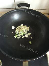 家常菜素炒西兰花做法图解4)