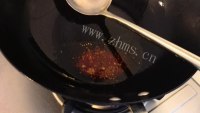 家常红油酸辣土豆丝做法图解3)