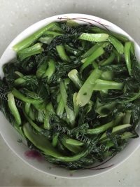 家常菜香菇炒油菜做法图解3)