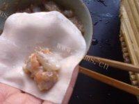 在家做的鲜虾云吞面做法图解5)