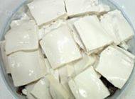 常吃不腻的皮蛋拌豆腐做法图解3)
