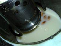 美味的花生豆奶做法图解7)