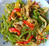 家常菜尖椒鸡蛋