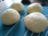 香酥的杏仁糖片面包做法图解6)