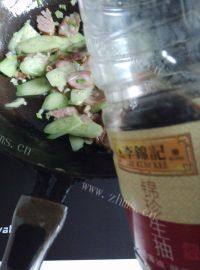 家常菜黄瓜炒腊肠