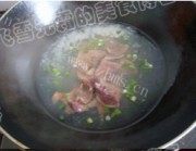 菠菜猪肝汤做法图解6)