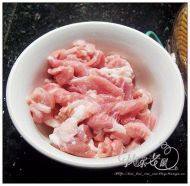 鲜美的杏鲍菇炒肉片做法图解1)