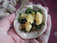 美味的韭菜鸡蛋包子做法图解11)