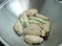 美味的糖醋鸡翅做法图解5)