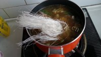 美味的蔬菜肥牛汤做法图解7)