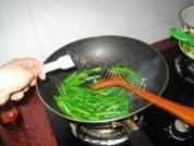 牛肉炒韭苔做法图解9)