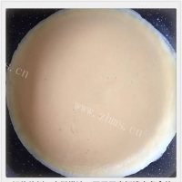 热腾腾的紫薯卷做法图解3)
