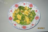 家常菜苦瓜炒鸭蛋