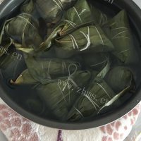 好吃的端午蒿味肉粽做法图解7)
