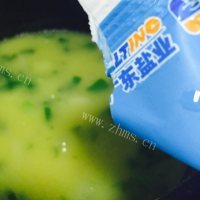 美味的红薯玉米粥做法图解10)
