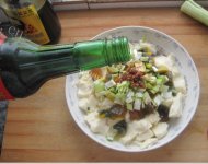 简单版皮蛋豆腐做法图解7)