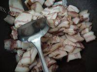 家常菜土豆片炒腊肉做法图解6)