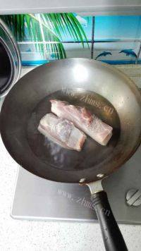 家常菜粉蒸五花肉做法图解3)