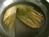 美味的竹叶粽子的做法图解一