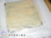 自制蛋皮鸡肉卷做法图解9)