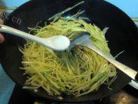 最爱的酸辣土豆丝做法图解10)