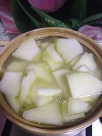 美味的骨汤冬瓜丸子煲做法图解19)