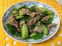 美味黄瓜炒肚尖做法图解9)