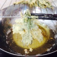 美味的炸香椿鱼做法图解9)