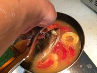 美味的酸木瓜煮鱼做法图解10)