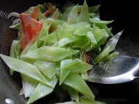 家常菜莴笋炒肉做法图解9)