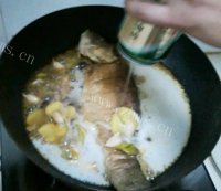 美味的啤酒鱼做法图解6)