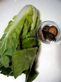 家常香菇白菜汤做法图解1)