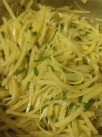 家常菜凉拌酸辣土豆丝