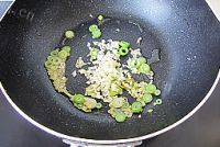 美味的糖醋肉段做法图解12)
