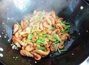 美味的辣炒河虾
