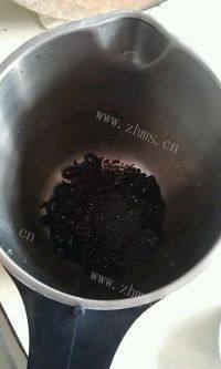 美味早餐三黑豆浆做法图解3)