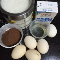 喷香的可可戚风蛋糕做法图解1)