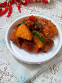 营养的土豆焖排骨