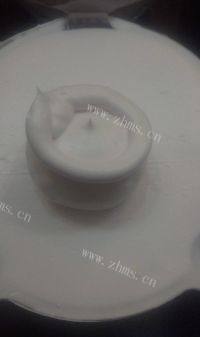 雪人蛋糕做法图解5)