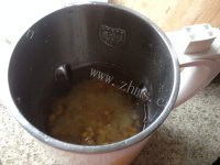 美味的银耳红豆豆浆做法图解3)