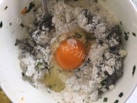 美味的豆渣饼做法图解3)
