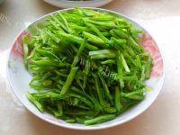 家常菜扁豆炒肉丝做法图解2)