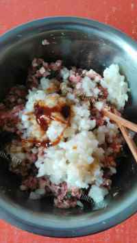 美味的香菇猪肉饺子做法图解12)