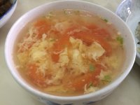 色泽鲜亮的西红柿鸡蛋汤