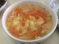 色泽鲜亮的西红柿鸡蛋汤